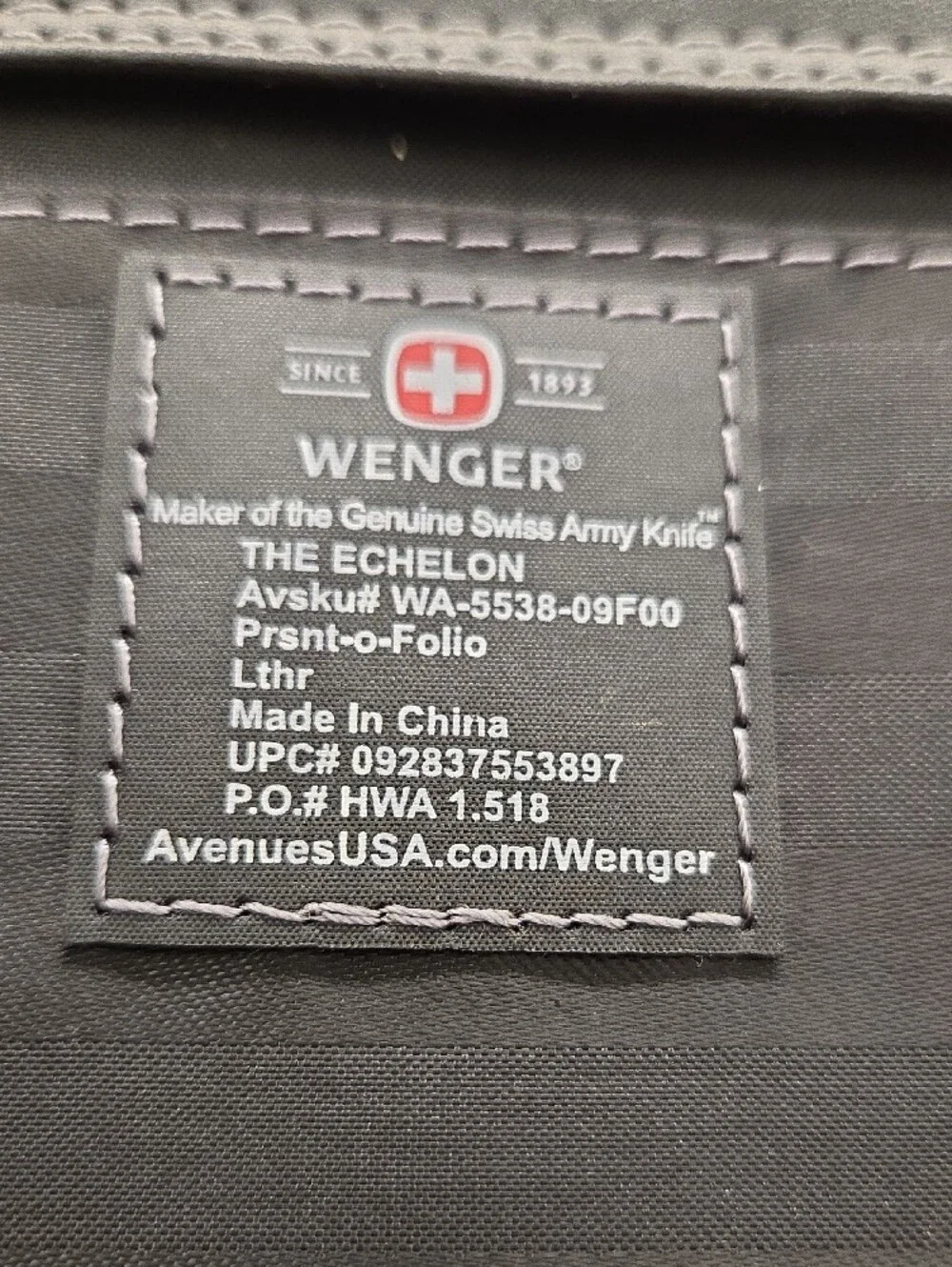 Wenger Swiss Folio Binder Notebook Organizer Black Zippered Closure w Calculator
